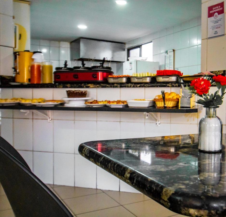 Hotel Piramide Pituba - Av Paulo VI Salvador Kültér fotó