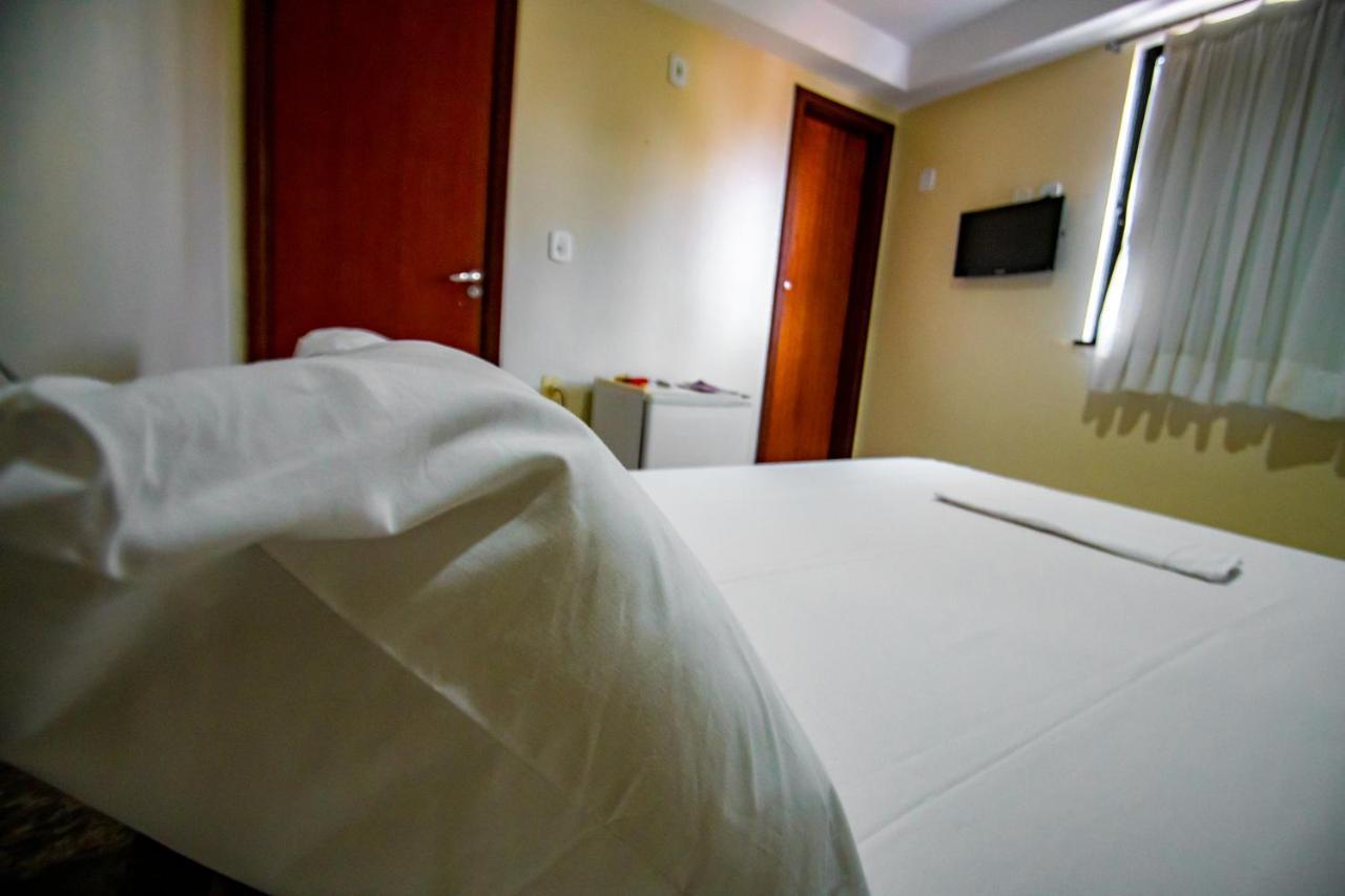 Hotel Piramide Pituba - Av Paulo VI Salvador Kültér fotó
