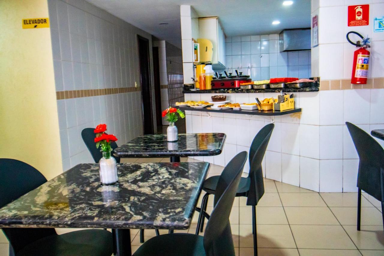 Hotel Piramide Pituba - Av Paulo VI Salvador Kültér fotó