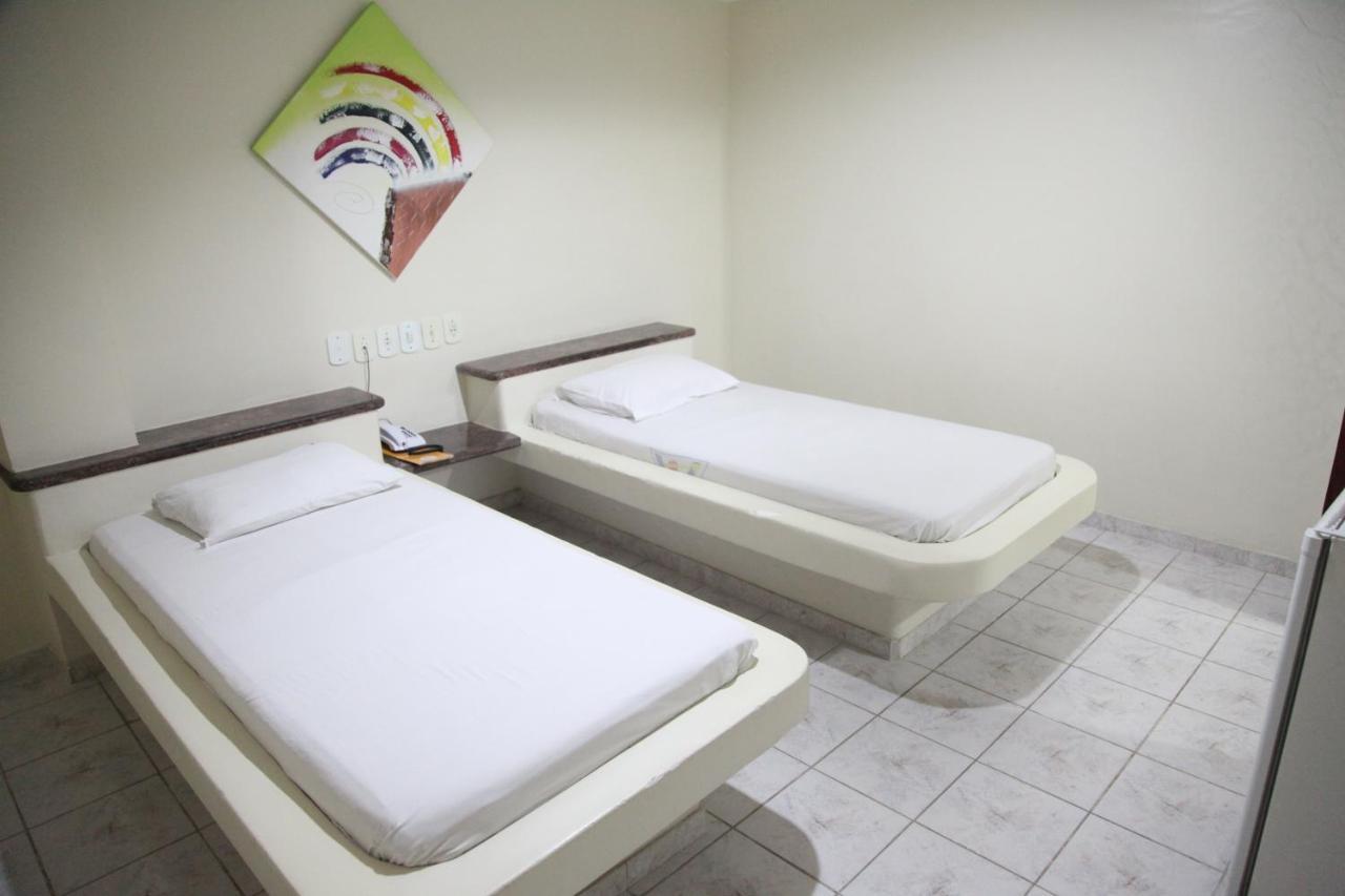 Hotel Piramide Pituba - Av Paulo VI Salvador Kültér fotó